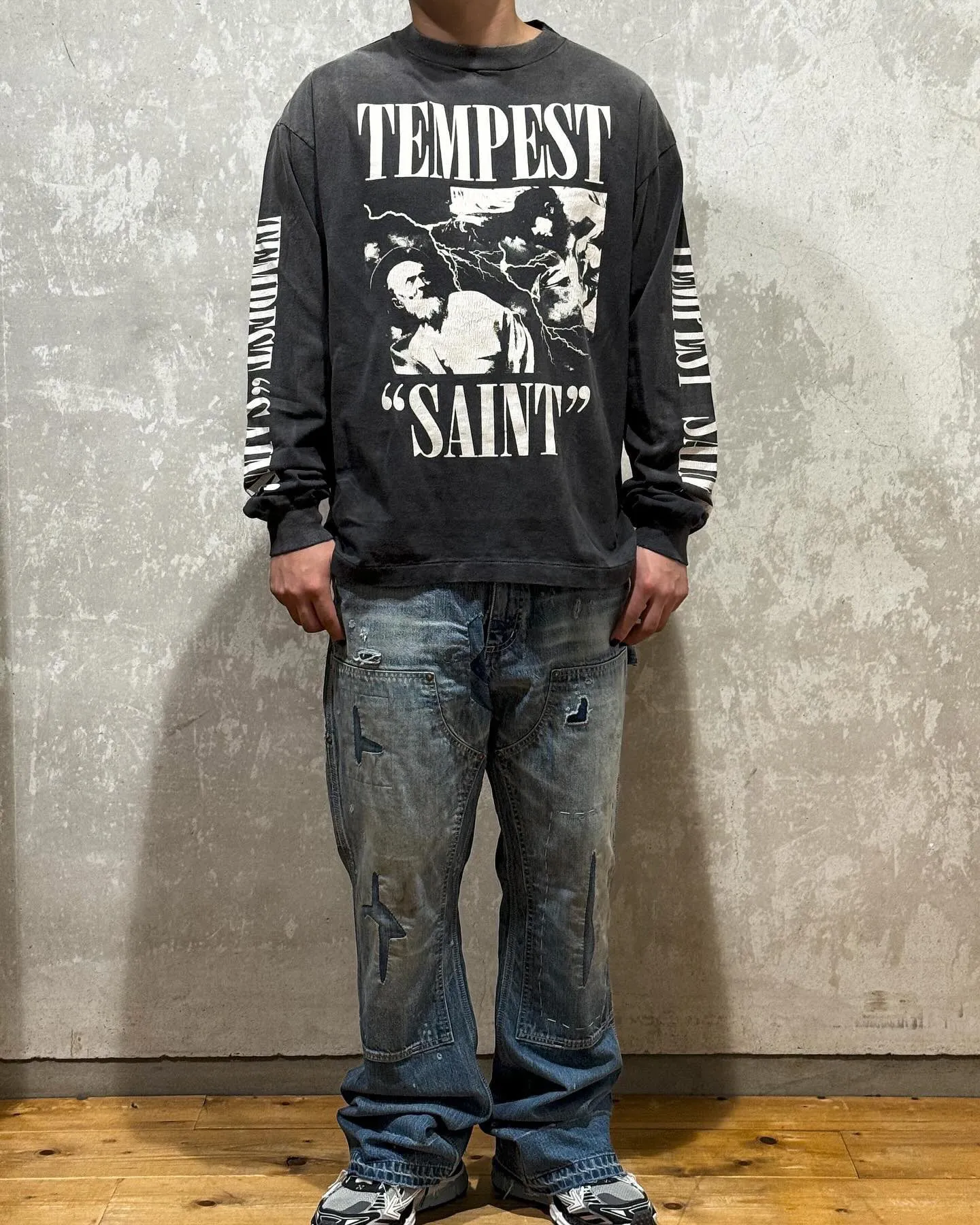 SAINT Mxxxxxx LS TEE/TEMPEST/BLK 'TEMPEST SAINT' Storm Religious Saints Cracked Retro Vulcanized Heavy Wash Long Sleeves Washed Black S-XL Assute Dyeing Multi-bit Horse Fading Craftsmanship Grinding and Hanging Holes Full of Old Feeling Top Printing Craftsmanship Purchasing Level